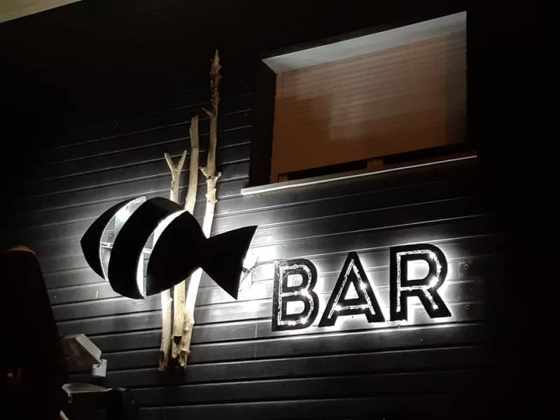Création d'une enseigne lumineuse pour le Taouley à Piquey Cap Ferret