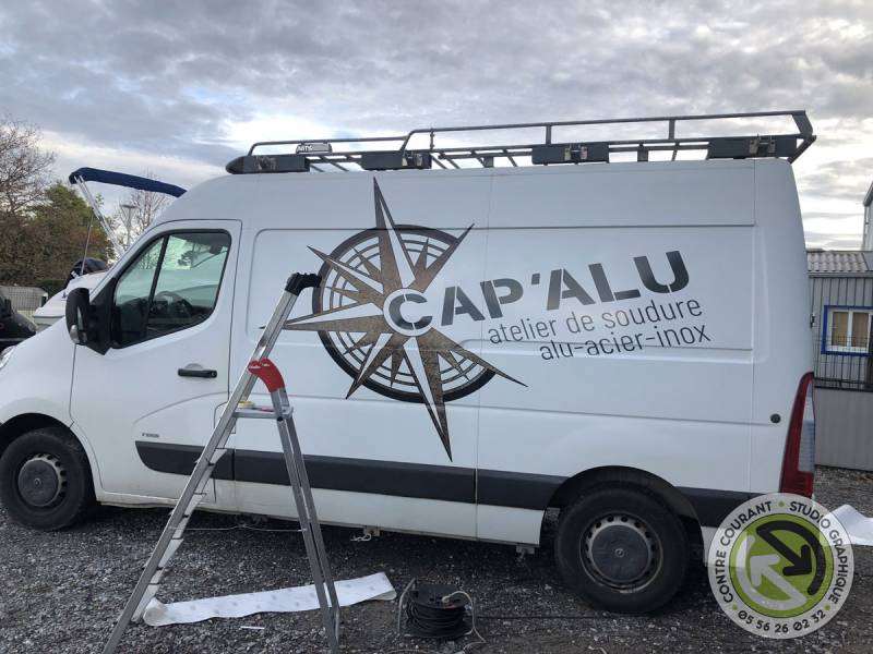 Décoration de véhicule pour artisan sur le Cap-Ferret, Bassin d'Arcachon