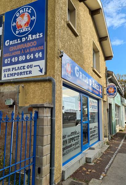 Fabrication d'enseignes directionnelles pour un restaurant d'Ares sur le Bassin d'Arcachon